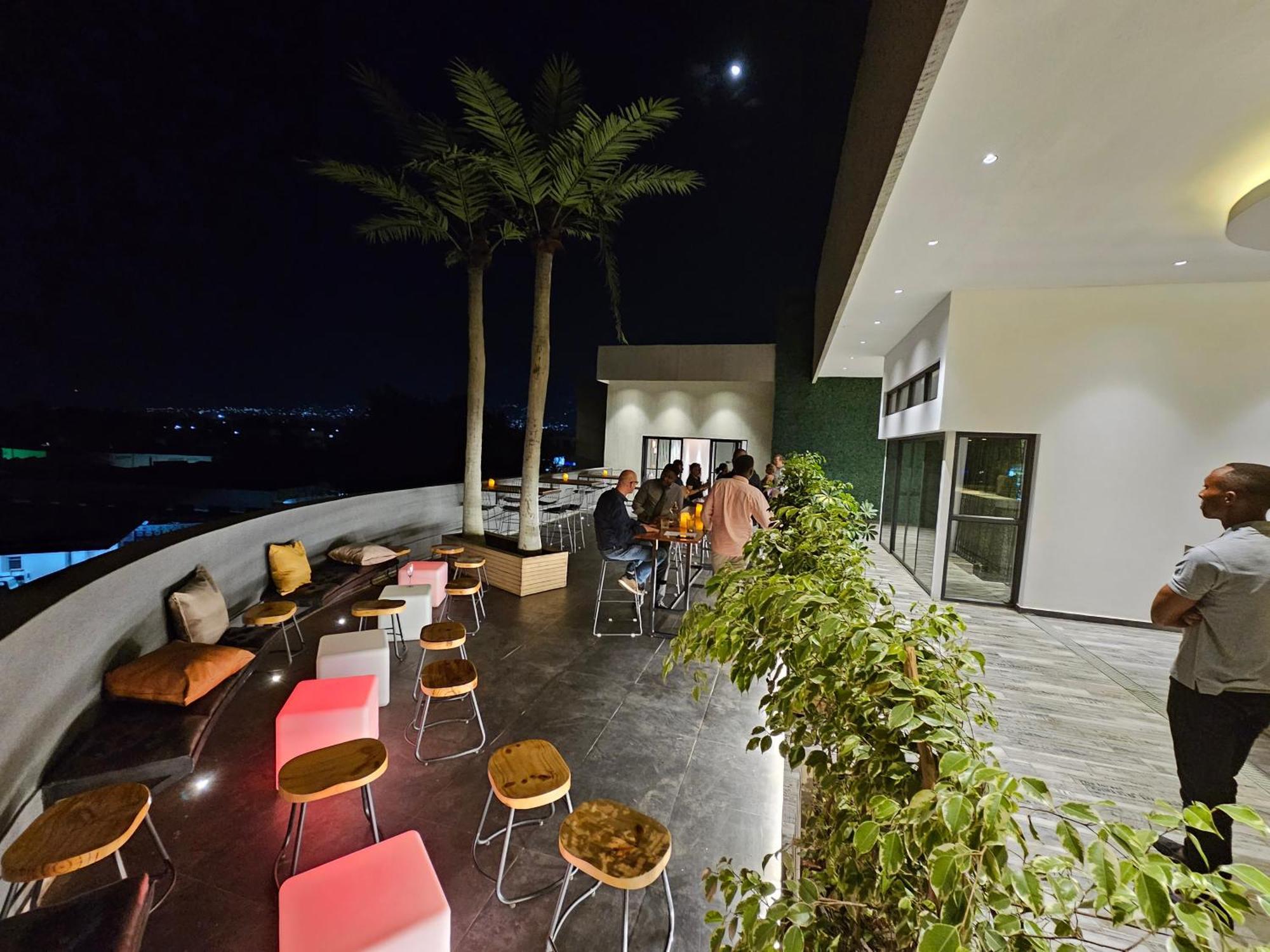 Burundi Palace Boutique Hotel Bujumbura Bagian luar foto