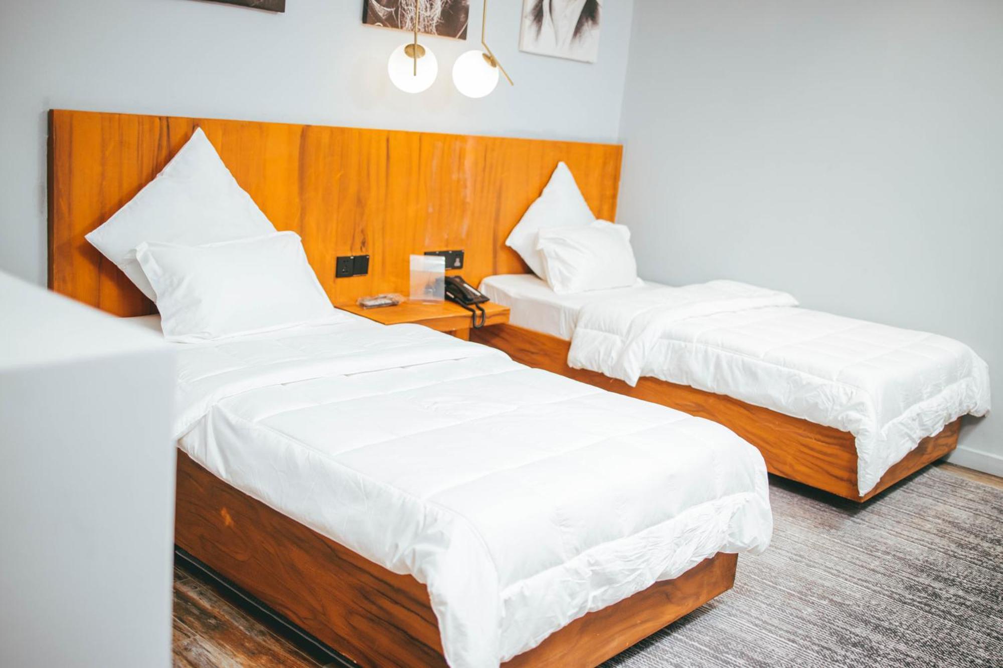 Burundi Palace Boutique Hotel Bujumbura Bagian luar foto